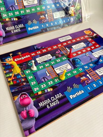 Jogo de Tabuleiro em Madeira - Divertidamente