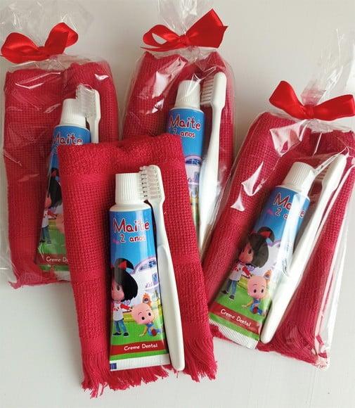 Kit Dental com Toalha - Cleo e Cuquin