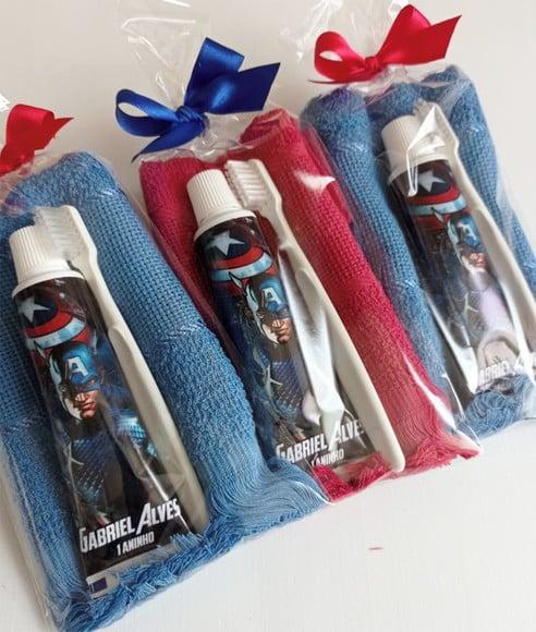 Kit Dental com Toalha - Capitão América