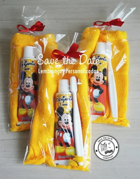 Kit Dental com Toalha - Mickey