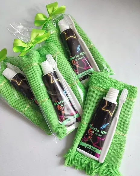 Kit Dental com Toalha - Neon
