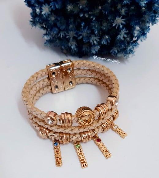 Pulseira Feminina Paz em Couro
