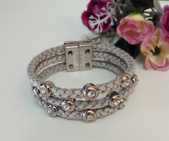 Pulseira em Couro Cinza c/ Ponto de Luz