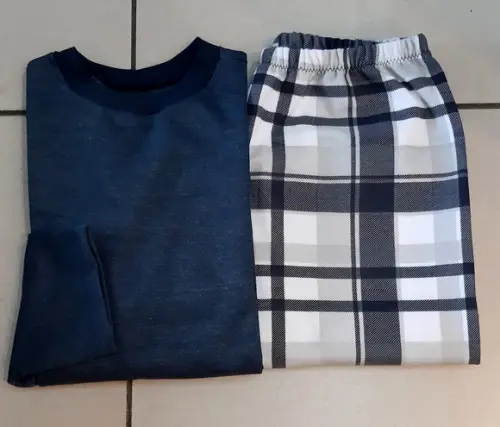 Pijama Longo Tam.10- Moletinho Masc.