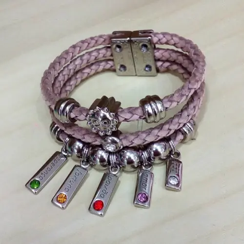 Pulseira em Couro Nude 3 Voltas
