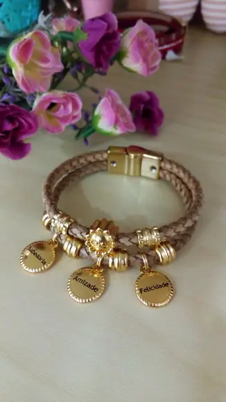 Pulseira em Couro Bege 2 Voltas