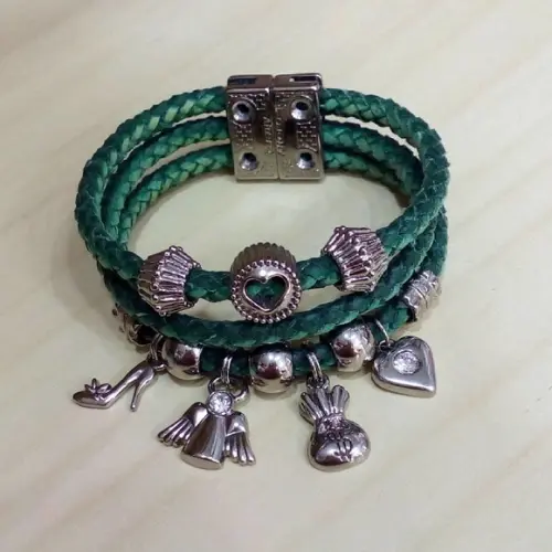 Pulseira em Couro Verde 3 Voltas