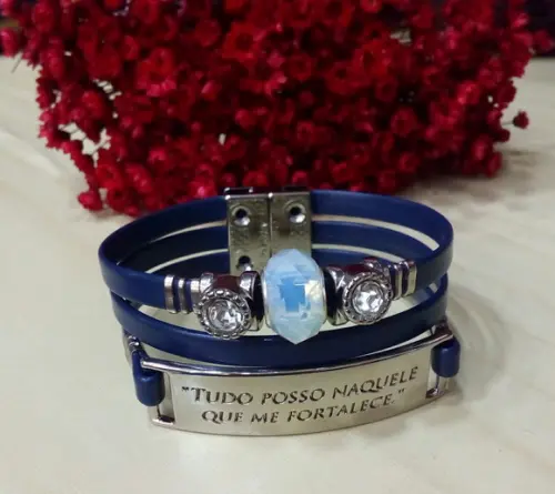Pulseira em Couro - Tudo posso naquele que me fortalece.