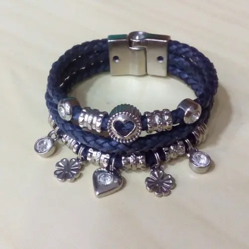 Pulseira em Couro Preto 3 Voltas