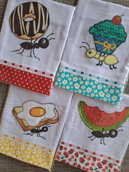 Kit 8 Panos de Prato Patchwork Formigas e Doces.