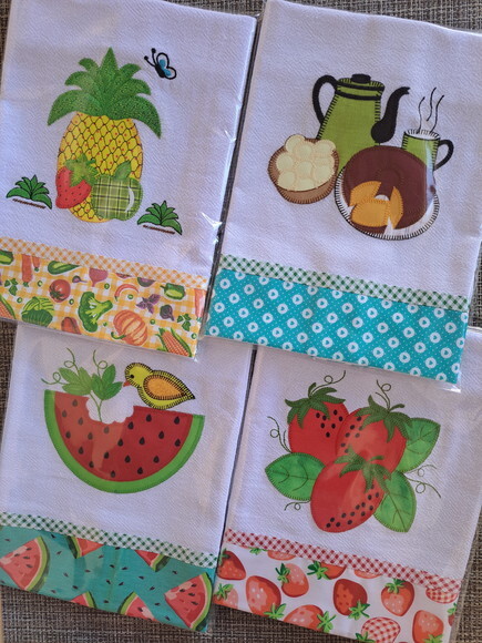 Kit 13 Panos de Prato Patchwork Sortidos com Viés de Algodão