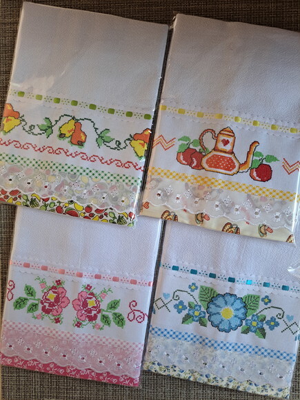 Kit 30 Panos de Prato em Ponto Cruz Sortidos Bordado Inglês.