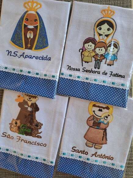 Kit 10 Panos de Prato Patchwork Religiosos Sortidos.