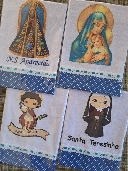 Kit 10 Panos de Prato Patchwork Religiosos Sortidos.