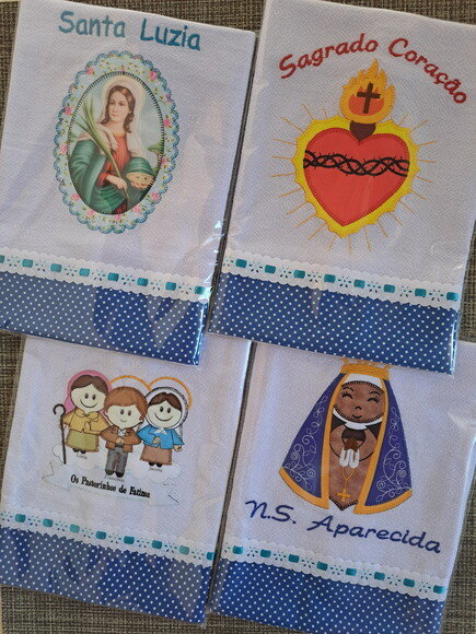 Kit 10 Panos de Prato Patchwork Religiosos Sortidos.