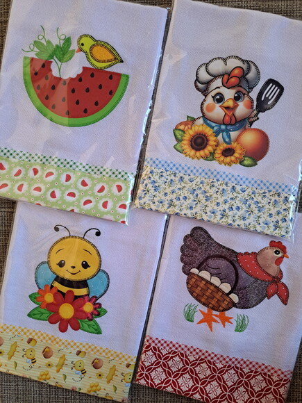 Kit 8 Panos de Prato Patchwork Sortidos com Viés de Algodão.