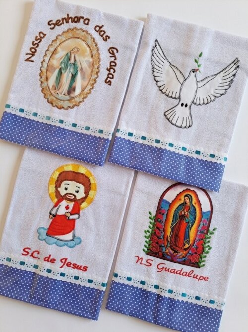 Kit 4 Panos de Prato Bordados Patchwork Religiosos Sortidos.