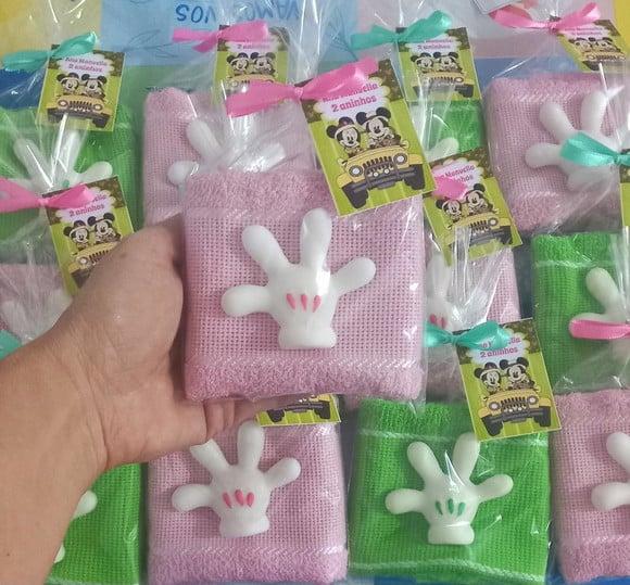 Lembrancinha Minnie Safari
