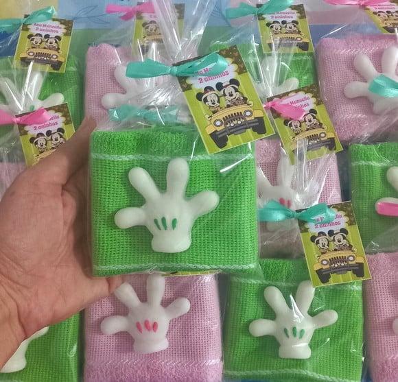 Lembrancinha Minnie Safari