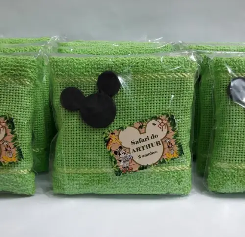 Lembrancinha Mickey Safari