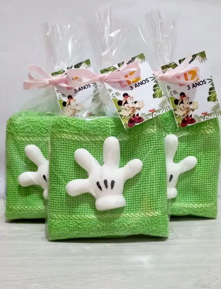 Lembrancinha Mickey Safari