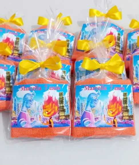 Lembrancinha Elementos