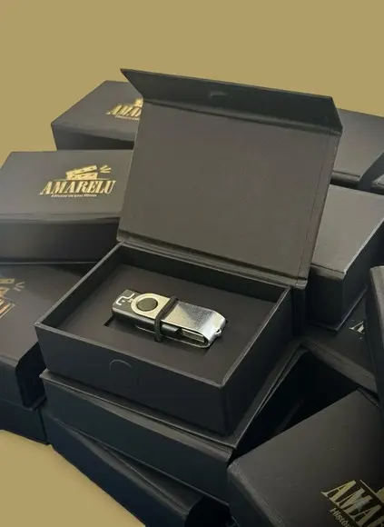 Caixa para Pen Drive 10x7x3
