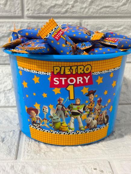1 Balde com 100 Balas Toy Story