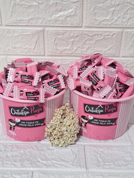 2 Baldes com 100 Balas Cada Outubro Rosa