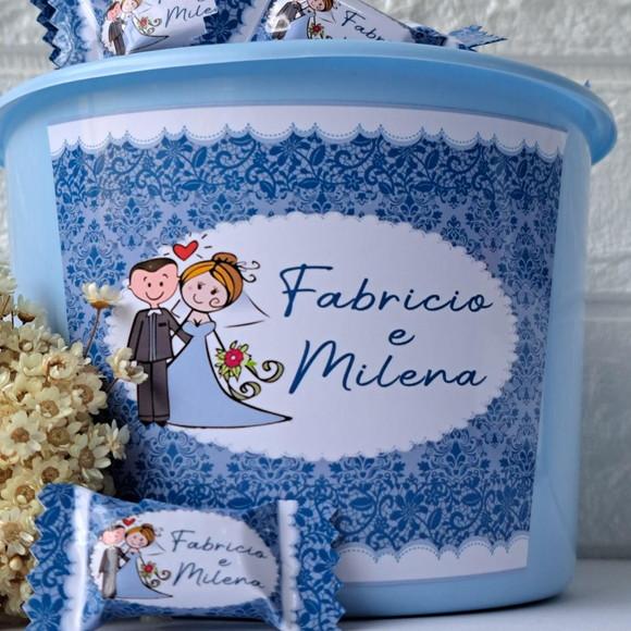 Balde com 100 Balas Azul Serenity