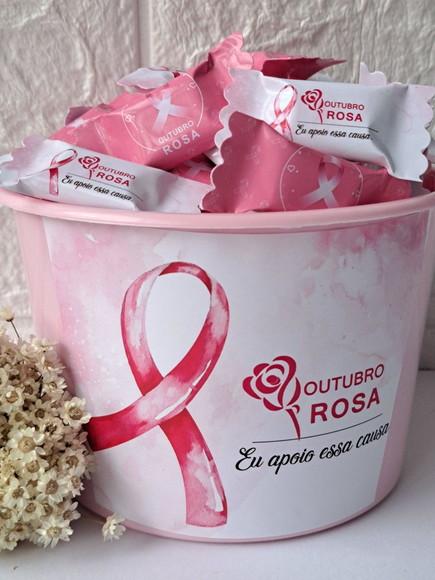 1 Balde com 100 Balas Outubro Rosa