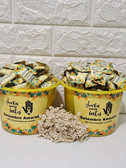 2 Baldes com 100 Balas Cada Setembro Amarelo
