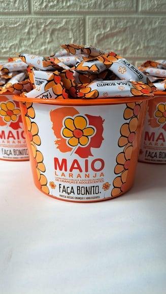 1 Balde e 100 Balas Maio Laranja Pronta Entrega