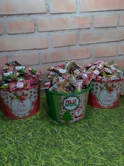3 Baldes com Balas Feliz Natal