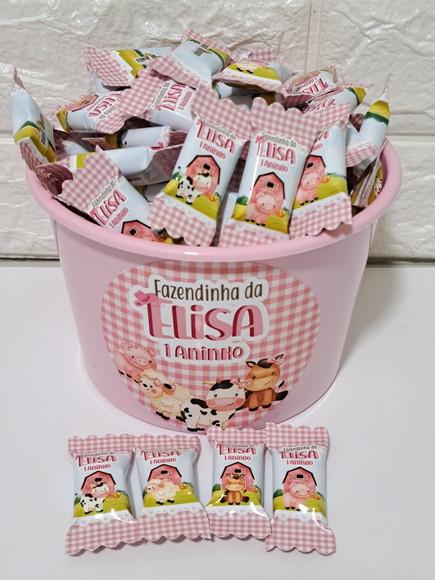 1 balde com 100 Balas Fazendinha Rosa