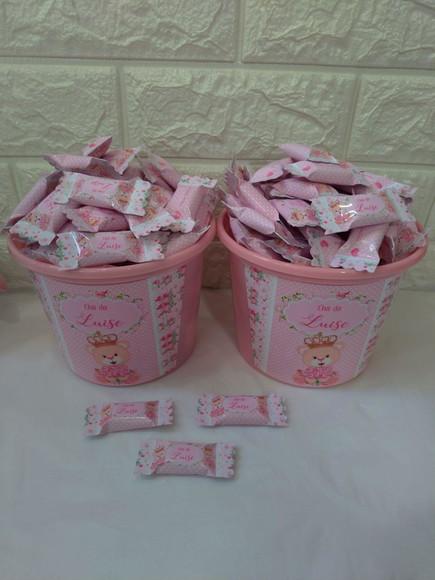 2 Baldes com balas ursinha princesa