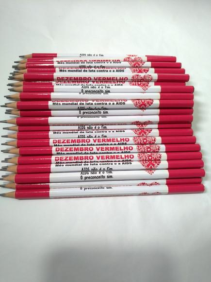 100 Lápis Personalizados Dezembro Vermelho