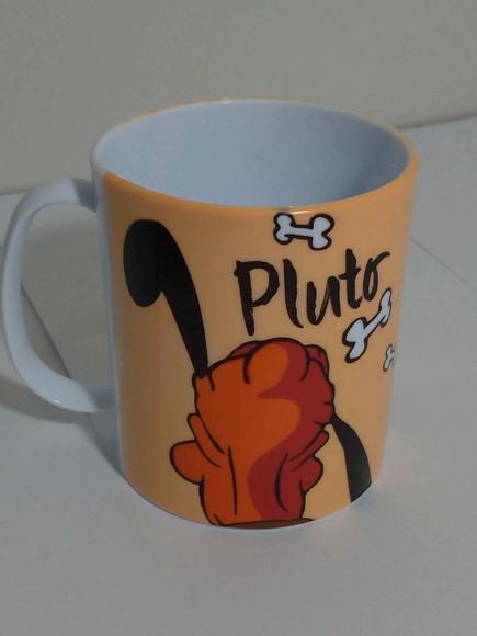 Caneca pluto de plástico