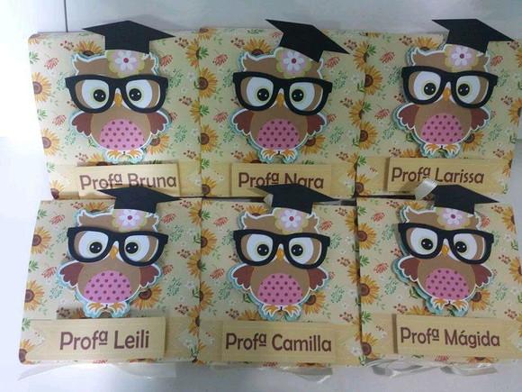 Caixa dia dos professores