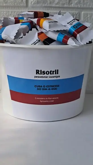 3 Baldes com 100 Balas Cada - Risotril