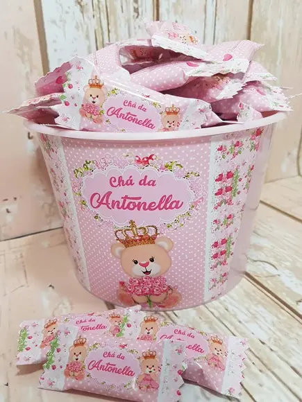 1 Baldinho com 100 Balas Ursinha Princesa