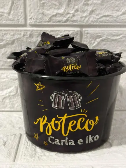Balde com 100 Balas Boteco