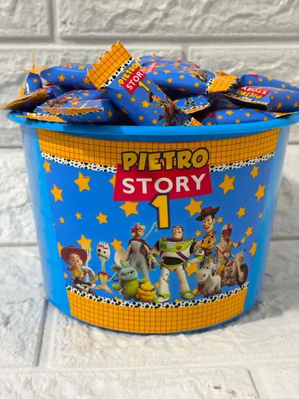 1 Balde com 100 Balas Toy Story