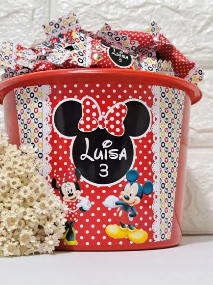 1 Balde com 100 Balas Minnie