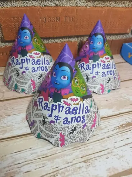10 Chapéuzinho de Festa Vampirina