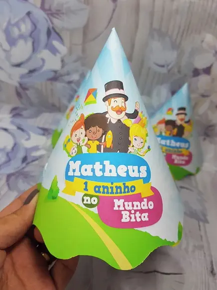 10 Chapeuzinhos de Aniversário Bita