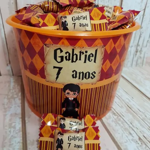 1 Balde com 100 Balas Harry Potter