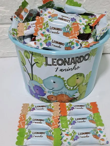 Balde com 100 Balas Dino Baby
