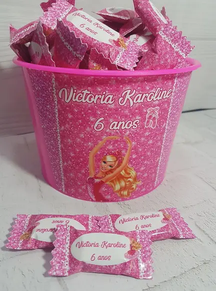 Kit 1 Balde com 100 Balas Barbie