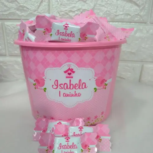 Balde com balas jardim encantado